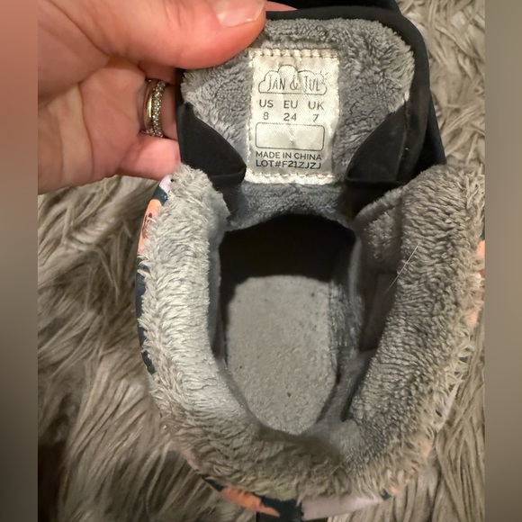 Jan & Jul toddler girl size 8 Boots - Picture 4 of 9